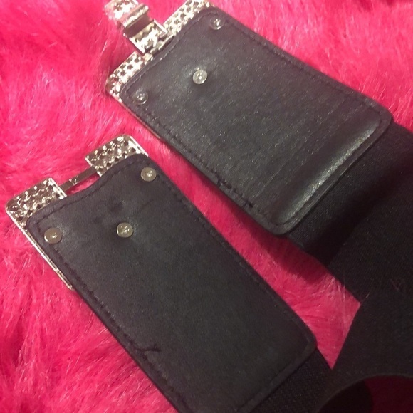 02-Rhinestone Chrystal waistband elastic belt, wide silver hardware. - Picture 7 of 9